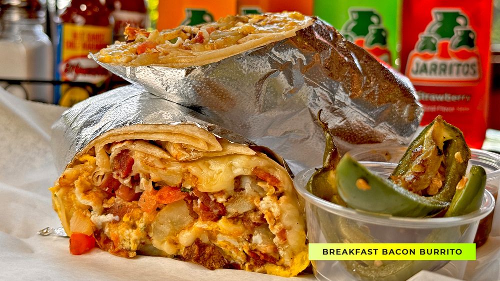 Taqueria Los Compadres Logo