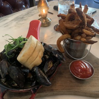 Loch Bar - Happy Hour mussels in garlic wine broth - Seafood Near Me - Houston, Texas Loch Bar - Happy Hour mussels in garlic wine broth - Seafood Near Me - Houston, Texas