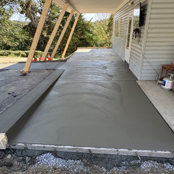 MKA Concrete Construction - Front porch - Masonry/Concrete Near Me - Allison Park, Pennsylvania