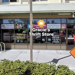 Exterior front of the Gracie's Thrift Store front.