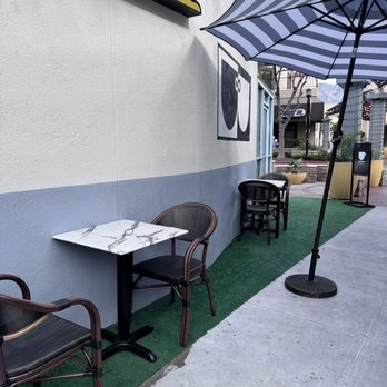 Republik Coffee Burbank - Cute patio - Cafes Near Me - Burbank, California Republik Coffee Burbank - Cute patio - Cafes Near Me - Burbank, California