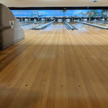 Pinz Bowling Kitchen + Bar - Lane 2/6/20. Well oiled. Great condition. - Bowling Near Me - Studio City, California Pinz Bowling Kitchen + Bar - Lane 2/6/20. Well oiled. Great condition. - Bowling Near Me - Studio City, California