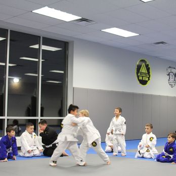 Metro Jiu-Jitsu - Bullies?  No our kids don't have a problem with bullying? - Brazilian Jiu-jitsu Near Me - Southgate, Michigan