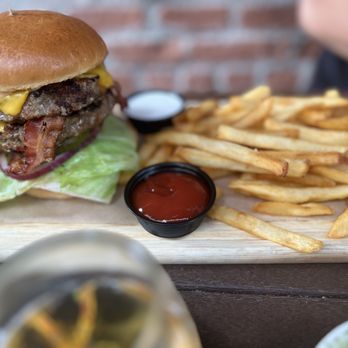 Congregation Brewery & Cocina - Azusa - Double bacon burger - Gastropubs Near Me - Azusa, California