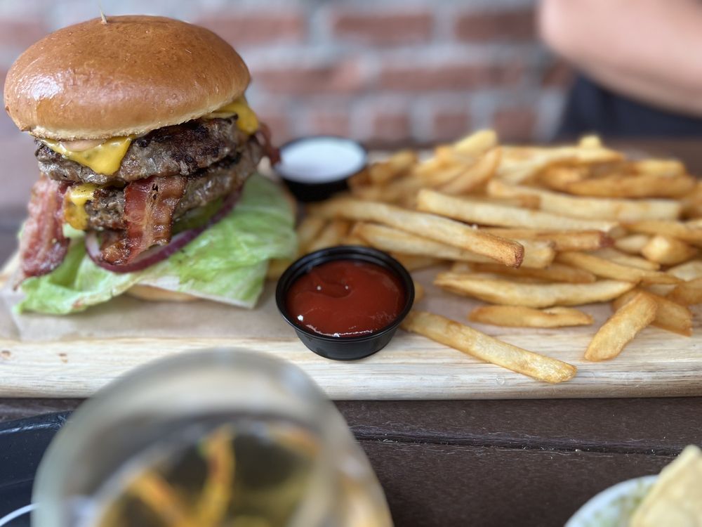 Congregation Brewery & Cocina - Azusa