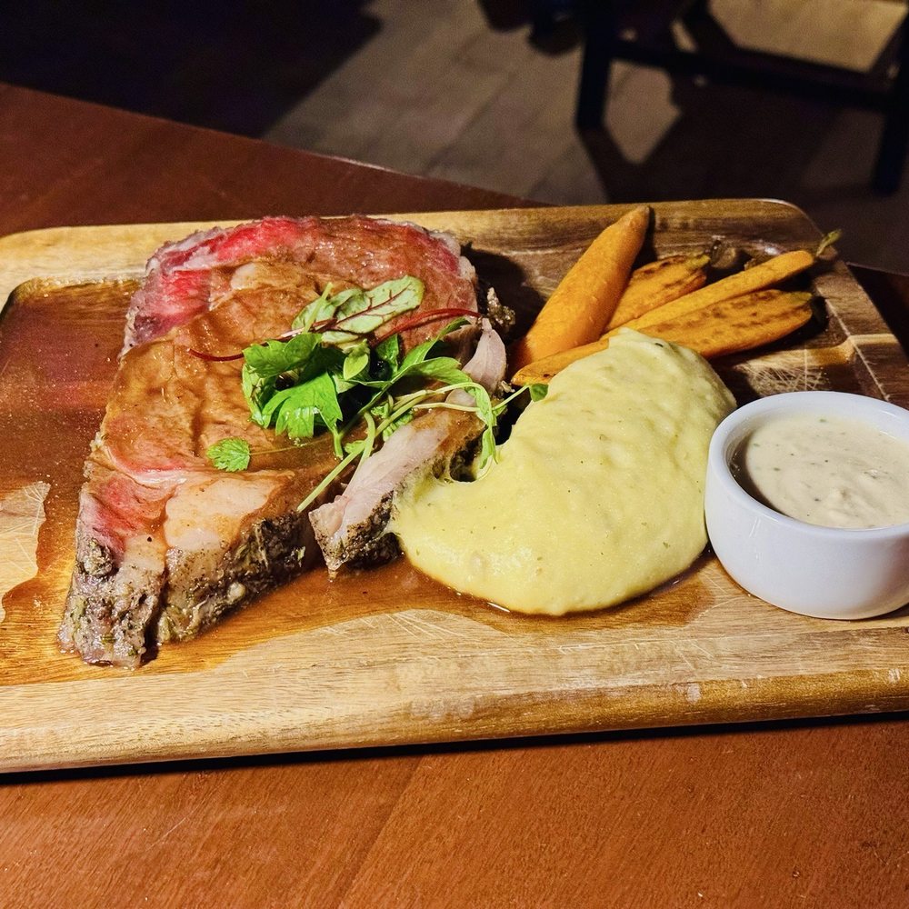 Bettini Restaurant - New American Near Me - Edgartown, Massachusetts