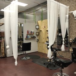 Thread & Thrum Boutique and Hair Studio - The salon!