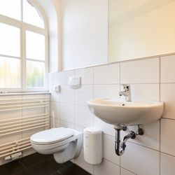 DJH Jugendherberge Leer - Badezimmer