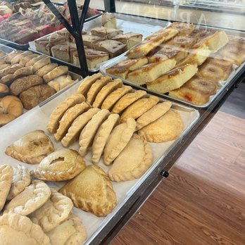 Manolo's Bakery - Bakeries Near Me - Charlotte, North Carolina