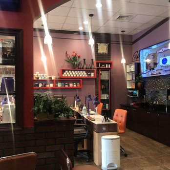 Lucky's Nail - Nail Salons Near Me - Clinton, Maryland