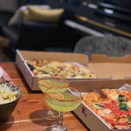 Inglewood and tartiflex pizza with ACC cocktails Inglewood and tartiflex pizza with ACC cocktails