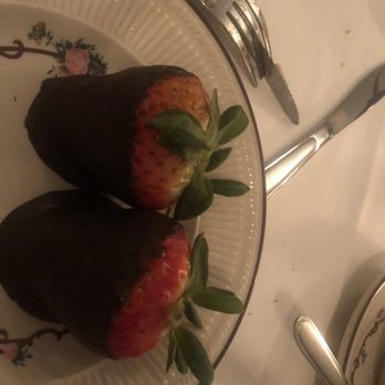 The Century Manor - Chocolate Covered Strawberries  #valentines - New American Near Me - Olean, New York