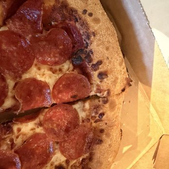 Pizza Hut - Burnt crust WITHOUT the garlic parm seasoning. They NEVER put the seasoning on the crust as requested. - Pizza Near Me - Centreville, Virginia Pizza Hut - Burnt crust WITHOUT the garlic parm seasoning. They NEVER put the seasoning on the crust as requested. - Pizza Near Me - Centreville, Virginia