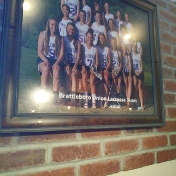 99 Restaurants - Good support of local teams - American Near Me - Brattleboro, Vermont