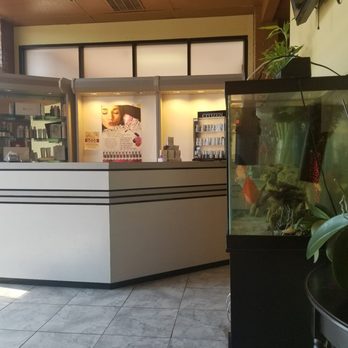 Elegance Nails - Walk in desk - Nail Salons Near Me - Columbia, Missouri