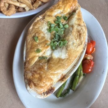Segnette Landing - Crawfish Pie - Cajun/Creole Near Me - Westwego, Louisiana Segnette Landing - Crawfish Pie - Cajun/Creole Near Me - Westwego, Louisiana