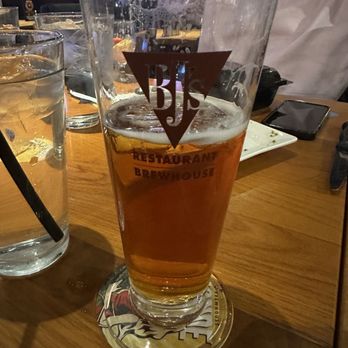 BJ's Restaurant & Brewhouse - Beer - Pizza Near Me - Fresno, California