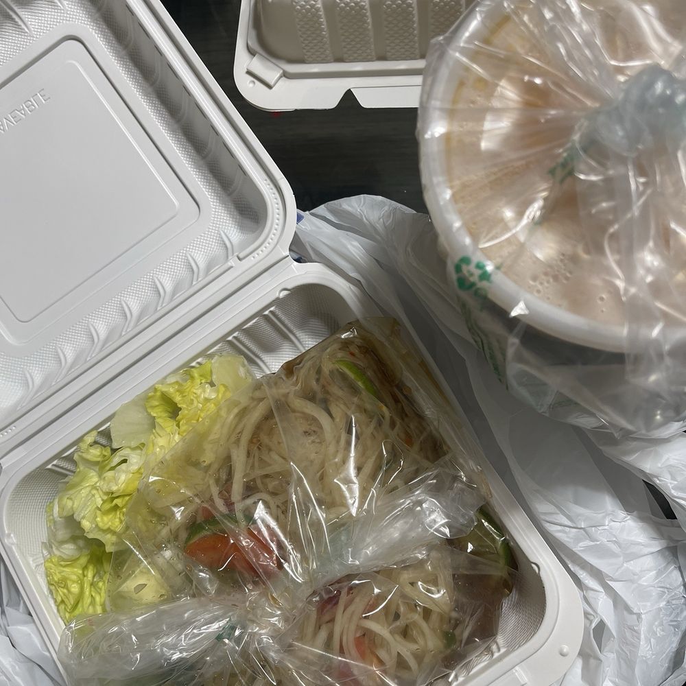 Noodle Express - 15. Papaya Salad 42. Red Curry - Thai Near Me - Fresno, California Noodle Express - 15. Papaya Salad 42. Red Curry - Thai Near Me - Fresno, California