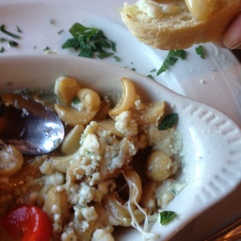 Cuccia's - Garlic Dip with warm bread. - Italian Near Me - Graeagle, California