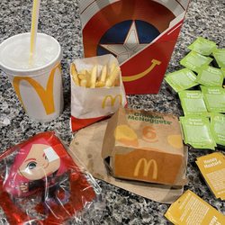 McDonald's - 6 pc. Chicken McNuggets Happy Meal