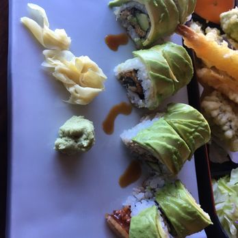 Sushi Tomi - Caterpillar Roll - Sushi Bars Near Me - Mountain View, California Sushi Tomi - Caterpillar Roll - Sushi Bars Near Me - Mountain View, California