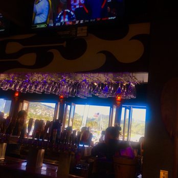 Kona Brewing - Pubs Near Me - Honolulu, Hawaii Kona Brewing - Pubs Near Me - Honolulu, Hawaii