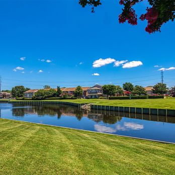 Holly Point Apartments - Apartments Near Me - Chesapeake, Virginia Holly Point Apartments - Apartments Near Me - Chesapeake, Virginia