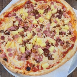 Aloha Pizza with vegan cheese