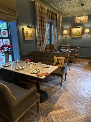 Blue Door Kitchen & Garden by null