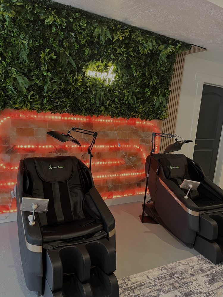 Get Baked Tanning Lounge Logo