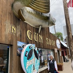 Rod & Gun Sport Shop - Entrance