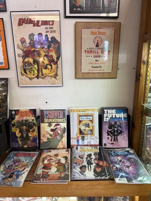 Drawn To Comics by null