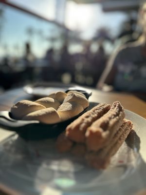 Simmzy's by null