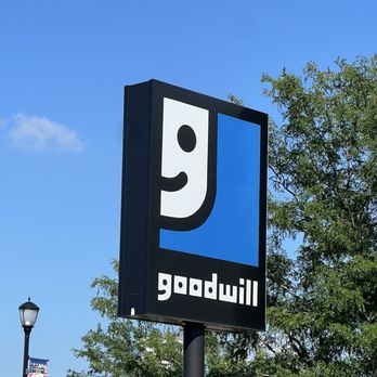 Goodwill - Thrift Stores Near Me - Florissant, Missouri Goodwill - Thrift Stores Near Me - Florissant, Missouri