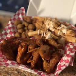 Mealz on Wheelz Food Truck - Hot and Honey Wings