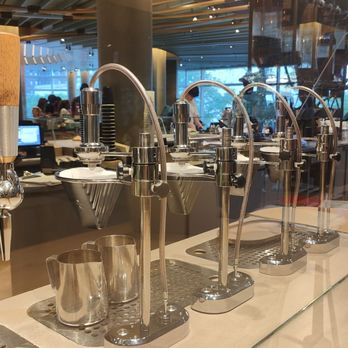 Starbucks Reserve Roastery Chicago - Coffee Roasteries Near Me - Chicago, Illinois