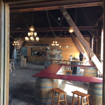 Ravines Wine Cellars - Wine Tasting Room Near Me - Geneva, New York