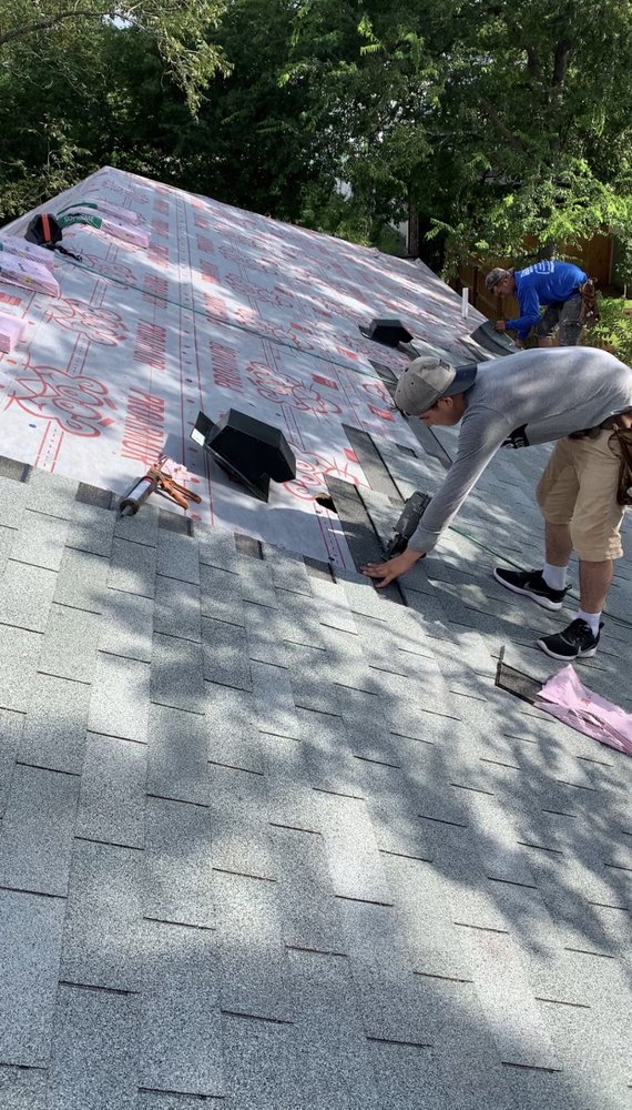 Slide of Roofing United