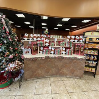 Buc-ee's - Gas Stations Near Me - Lake Jackson, Texas