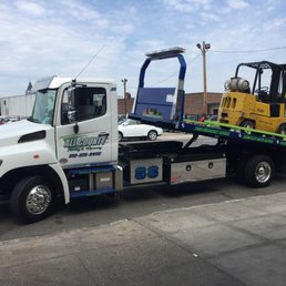 I would like to thank All County towing for helping out today.  There rates were great and service was even better