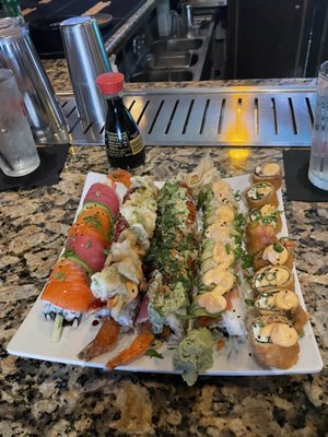 Rock & Rolls Sushi Lounge by null