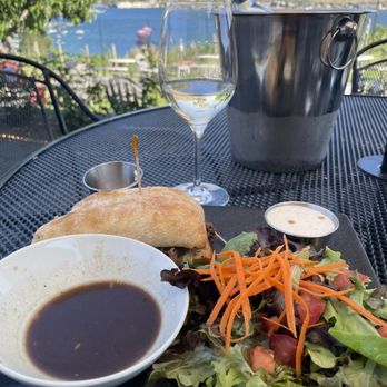 Vin du Lac Winery & Bistro - French Dip and Sauvignon Blanc - New American Near Me - Chelan, Washington