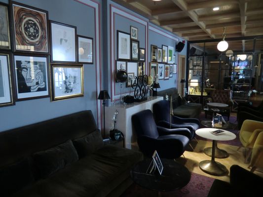 Brown's Central Hotel by null