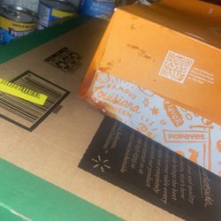Popeyes Louisiana Kitchen - Bold BQ Sauce was opened and exploded all over the box
