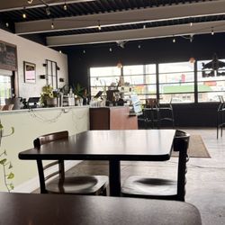 Minikake's Cafe - The interior