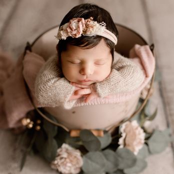 Sheenagal Photography - newborn girl in a bucket with flowers - Session Photography Near Me - Las Vegas, Nevada Sheenagal Photography - newborn girl in a bucket with flowers - Session Photography Near Me - Las Vegas, Nevada