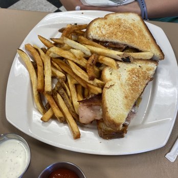 New Day Cafe - Turkey and Brie sandwich - Breakfast & Brunch Near Me - Leland, North Carolina New Day Cafe - Turkey and Brie sandwich - Breakfast & Brunch Near Me - Leland, North Carolina