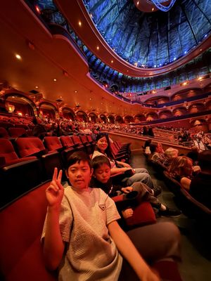 "O" by Cirque du Soleil by null