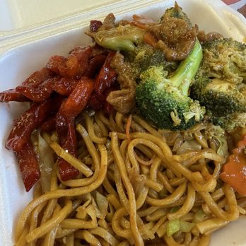Millcreek Mall - 2 Choice Plate - Lo Mein, Broccoli Beef, Pork Rib - Shopping Centers Near Me - Erie, Pennsylvania