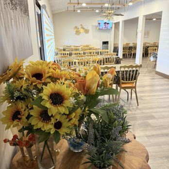 La Casa Restaurant - Banquet room - Mexican Near Me - San Bernardino, California La Casa Restaurant - Banquet room - Mexican Near Me - San Bernardino, California